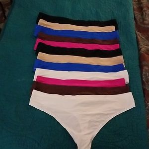 12 seamless thongs